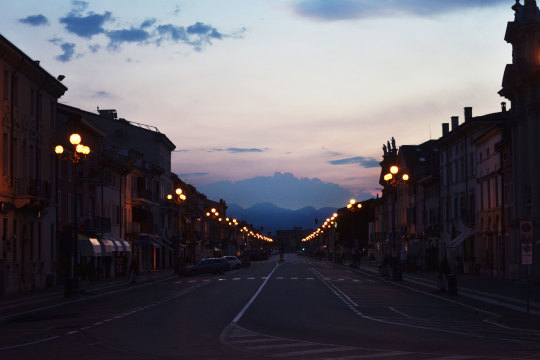tumblr_n92w2x8Kwd1snj0hgo1_540.jpg